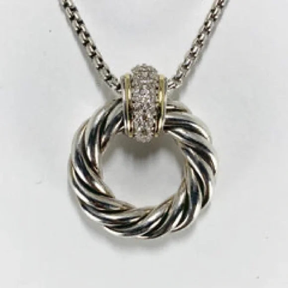 David Yurman Cable Two Tone Circle Necklace with Diamonds- New Condition! - Picture 5 of 9